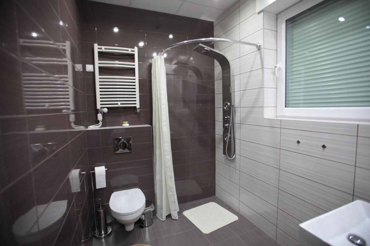 Villa B&B Varşova Dış mekan fotoğraf