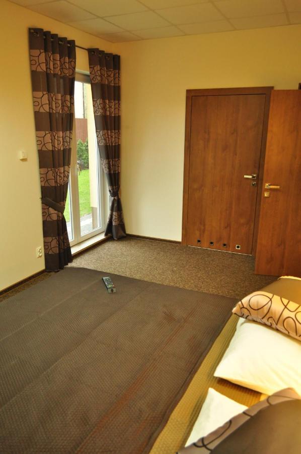 Villa B&B Varşova Dış mekan fotoğraf