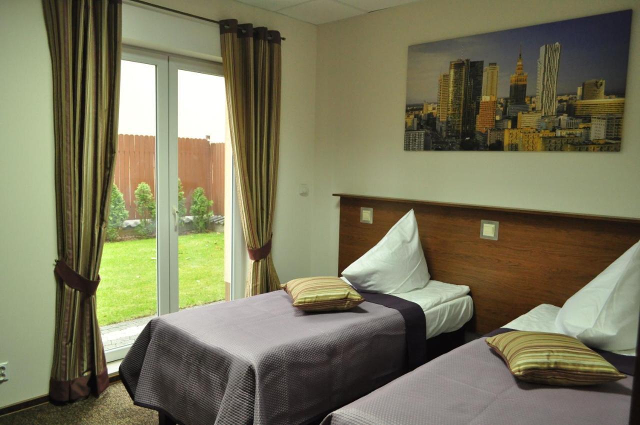 Villa B&B Varşova Dış mekan fotoğraf