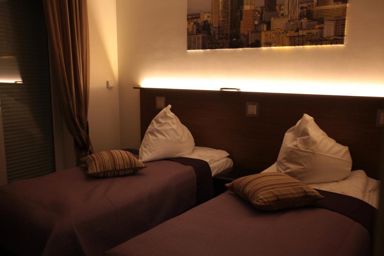Villa B&B Varşova Dış mekan fotoğraf